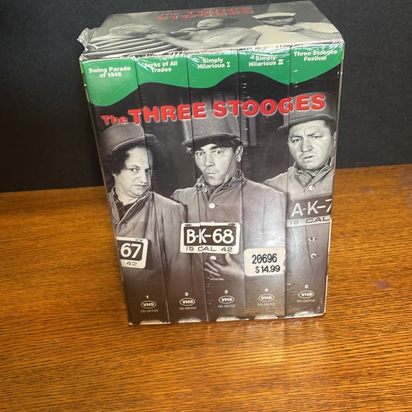 The Three Stooges VHS collectors Series, Set of 5. NWT. - Picture 3 of 6